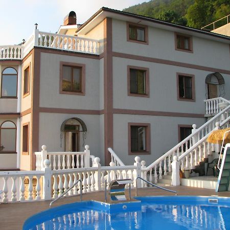 Mamzyshkha Guest House Gagra Exteriör bild