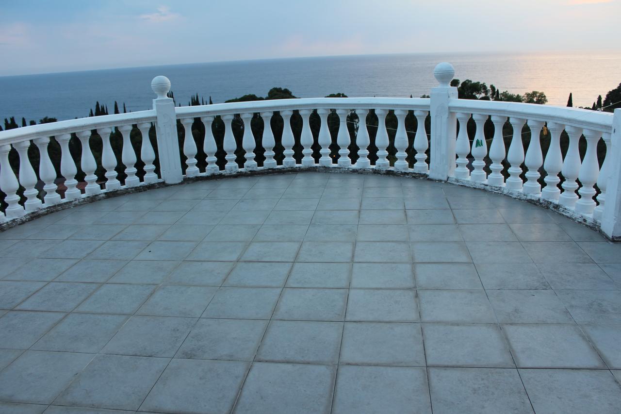 Mamzyshkha Guest House Gagra Exteriör bild