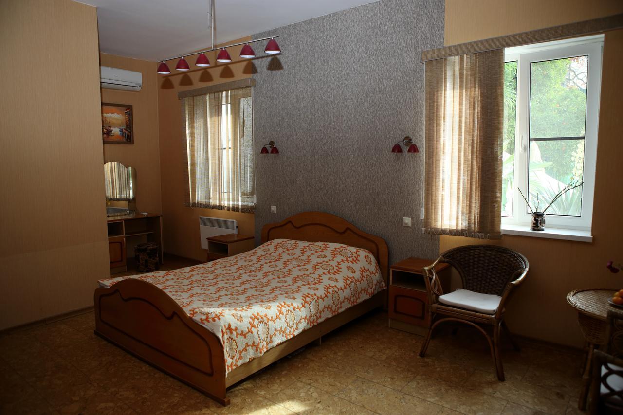 Mamzyshkha Guest House Gagra Exteriör bild