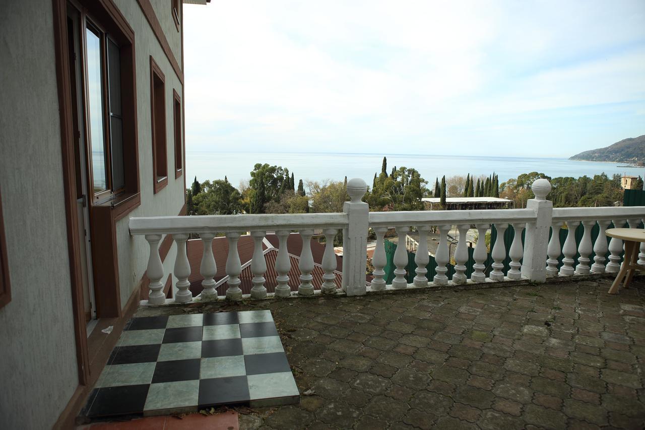 Mamzyshkha Guest House Gagra Exteriör bild